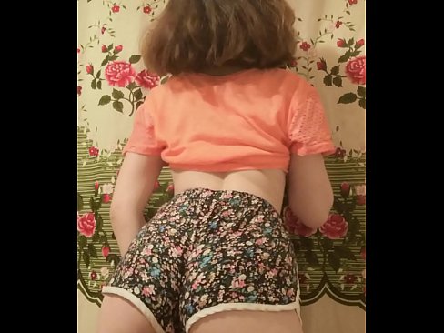 ❤️ Leanbh óg sexy ag baint dá shorts ar cheamara ☑ Porn uainn ga.ixiporn.ru ❌❤